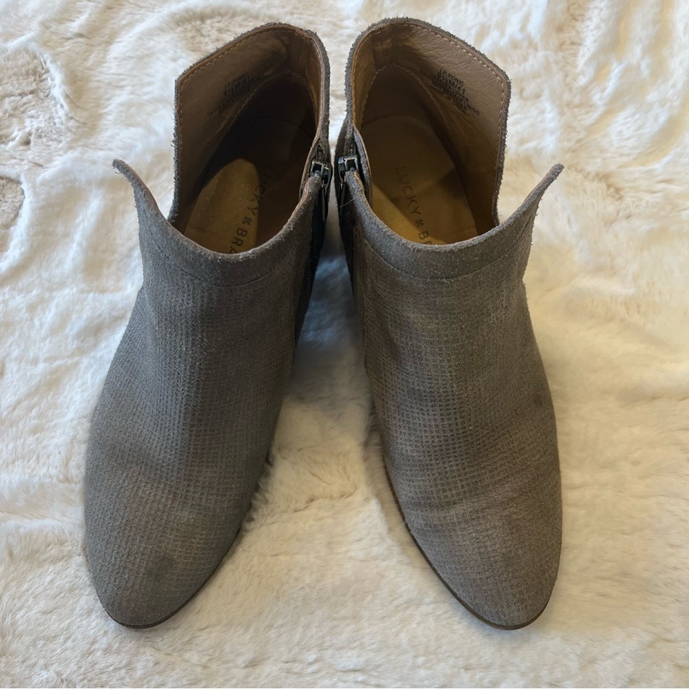 Lucky Brand Ponic Suede Block Heel Ankle Bootie | Grey Size 9.5